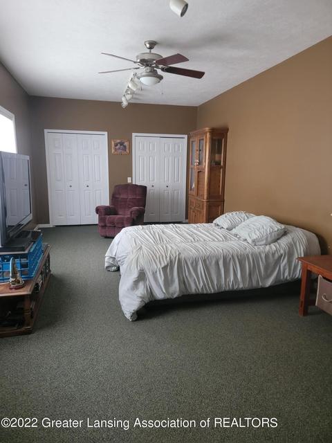 545 Hunter Blvd, Lansing, MI 48910 photo 17