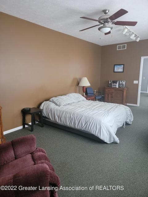 545 Hunter Blvd, Lansing, MI 48910 photo 15