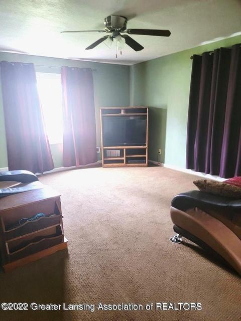 545 Hunter Blvd, Lansing, MI 48910 photo 4