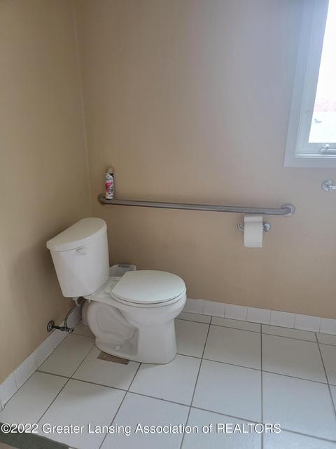 545 Hunter Blvd, Lansing, MI 48910 photo 28
