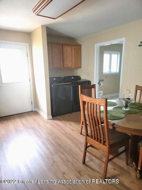 545 Hunter Blvd, Lansing, MI 48910 photo 12