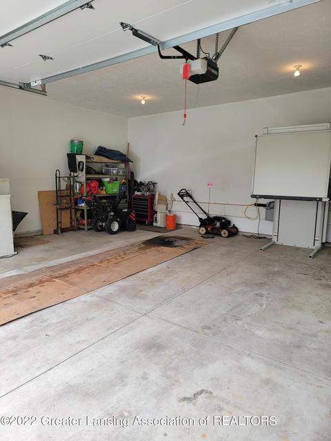 545 Hunter Blvd, Lansing, MI 48910 photo 48
