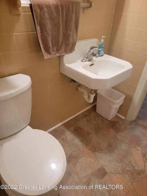 545 Hunter Blvd, Lansing, MI 48910 photo 34