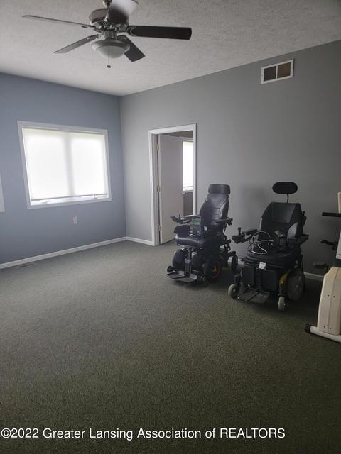 545 Hunter Blvd, Lansing, MI 48910 photo 20