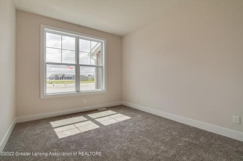 985 Norway Dr, Fowler, MI 48835 photo 8
