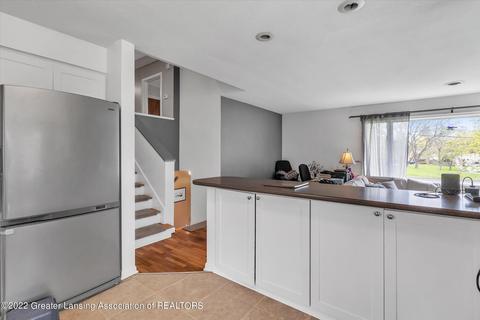 2076 Tomahawk Cir, Okemos, MI 48864 photo 17