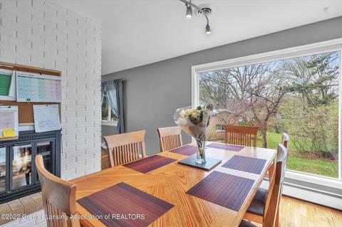 2076 Tomahawk Cir, Okemos, MI 48864 photo 11
