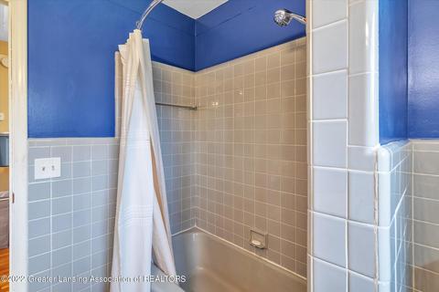 2076 Tomahawk Cir, Okemos, MI 48864 photo 19