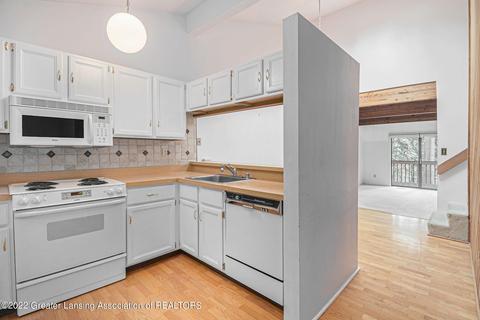 1198 Academic Way, Haslett, MI 48840 photo 2
