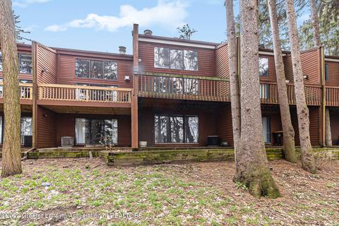 1198 Academic Way, Haslett, MI 48840 photo 17