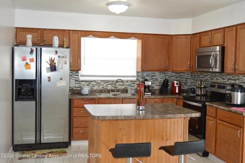 4137 Rivershell Ln, Lansing, MI 48911 photo 12