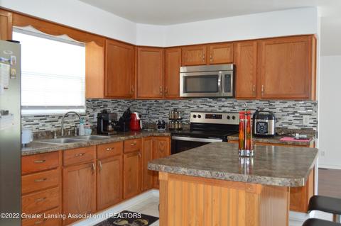 4137 Rivershell Ln, Lansing, MI 48911 photo 17