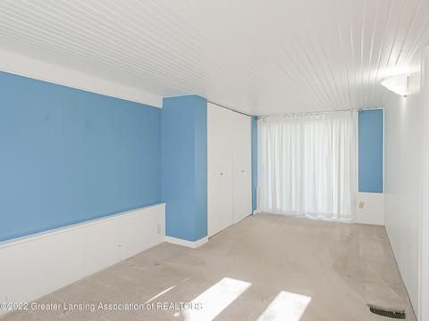 6285 Marsh Rd, Haslett, MI 48840 photo 8