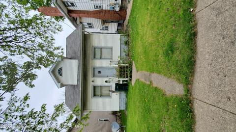 207 E Mount Hope Ave, Lansing, MI 48910 photo 1