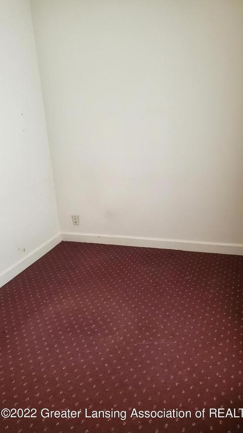 207 E Mount Hope Ave, Lansing, MI 48910 photo 8