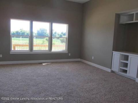 804 Starlight Way, Perry, MI 48872 photo 3