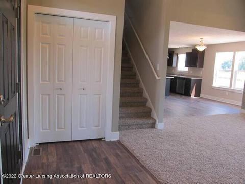 804 Starlight Way, Perry, MI 48872 photo 5