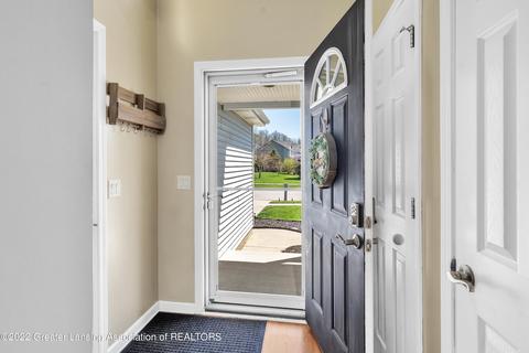 1093 N Cranbrook Ln, Mason, MI 48854 photo 4
