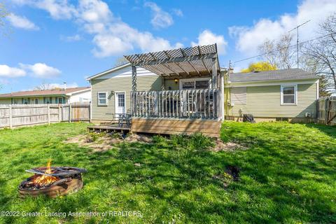 810 E Mcconnell St, Saint Johns, MI 48879 photo 3