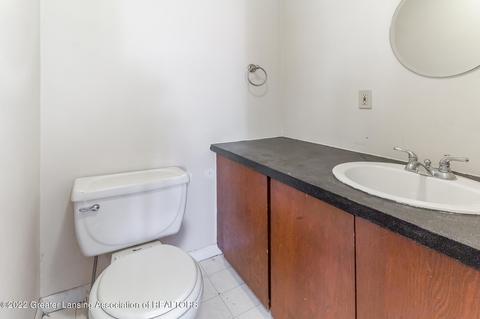810 E Mcconnell St, Saint Johns, MI 48879 photo 15