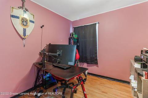 810 E Mcconnell St, Saint Johns, MI 48879 photo 11
