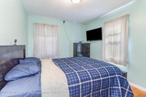 810 E Mcconnell St, Saint Johns, MI 48879 photo 13