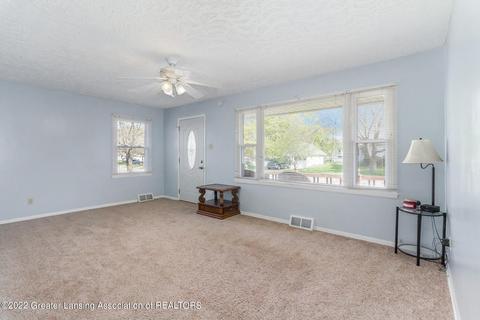 810 E Mcconnell St, Saint Johns, MI 48879 photo 6