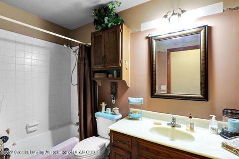 13177 Old Hickory Trl, Dewitt, MI 48820 photo 18