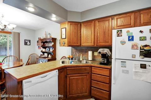 13177 Old Hickory Trl, Dewitt, MI 48820 photo 11
