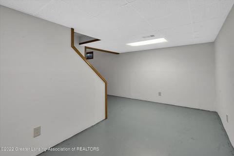 13177 Old Hickory Trl, Dewitt, MI 48820 photo 24