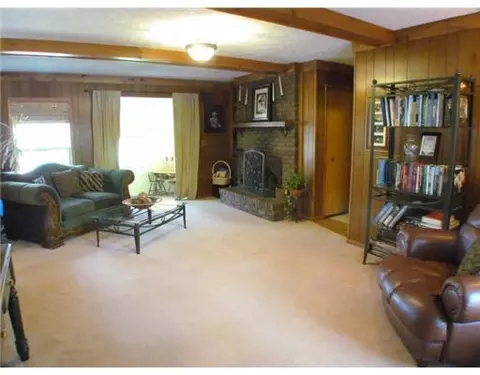 2233 Piney Pointe Dr, Lansing, MI 48917 photo 6