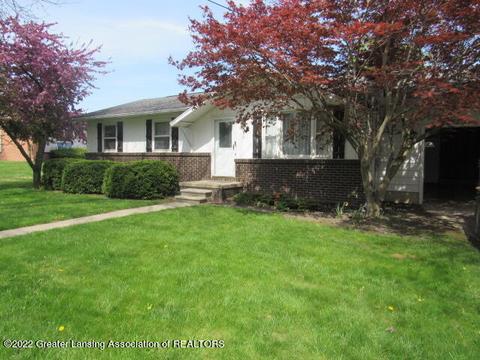 320 Walnut St, Dimondale, MI 48821 photo 4