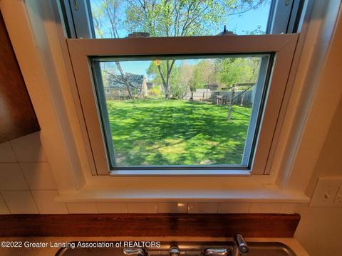 309 E Gier St, Lansing, MI 48906 photo 8