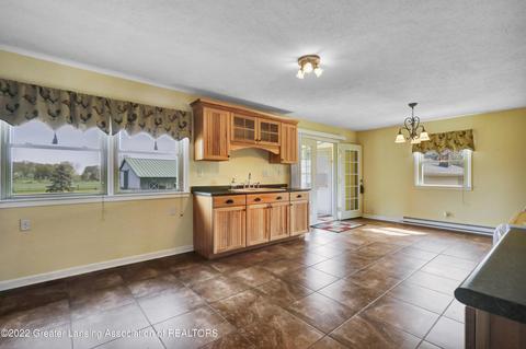 2054 W Jason Rd, Dewitt, MI 48820 photo 11