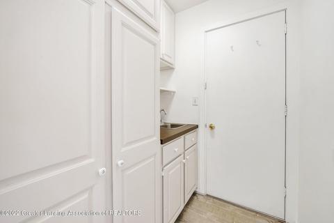 3801 Binghampton Dr, Okemos, MI 48864 photo 19