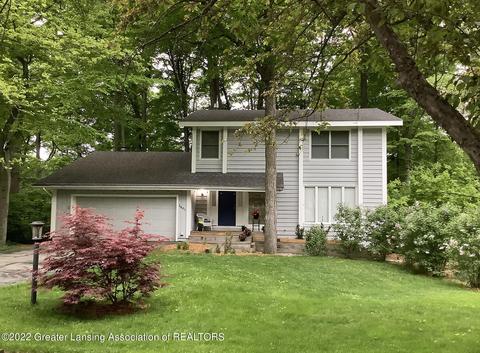3801 Binghampton Dr, Okemos, MI 48864 photo 1