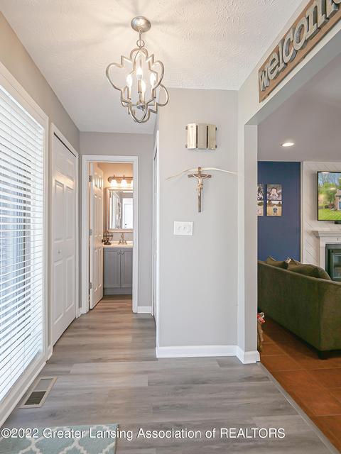 1200 Ascot Pl, Haslett, MI 48840 photo 3
