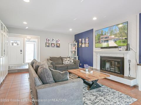 1200 Ascot Pl, Haslett, MI 48840 photo 4