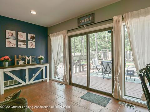 1200 Ascot Pl, Haslett, MI 48840 photo 9