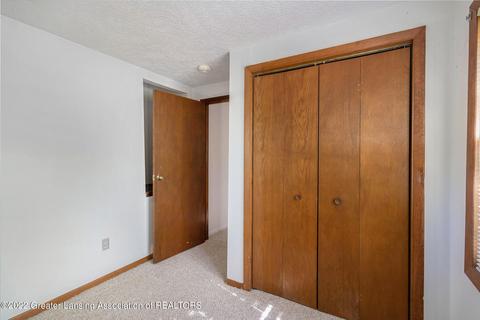 534 Florence St, Lansing, MI 48910 photo 8