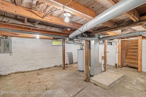 534 Florence St, Lansing, MI 48910 photo 13
