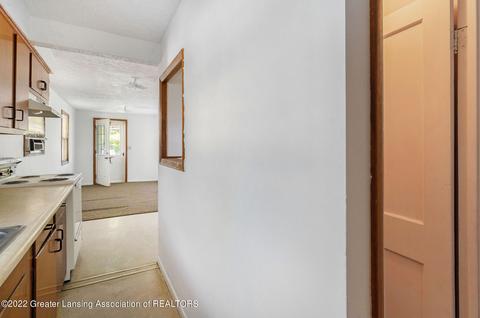 534 Florence St, Lansing, MI 48910 photo 14