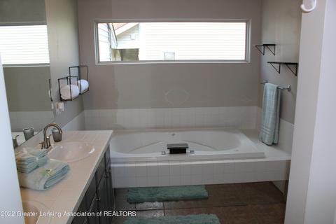 16770 Cedarbrook Dr, Haslett, MI 48840 photo 24