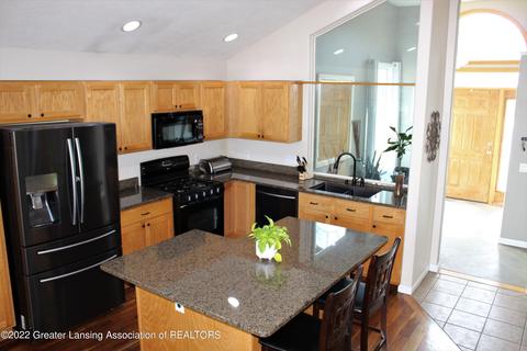 16770 Cedarbrook Dr, Haslett, MI 48840 photo 8