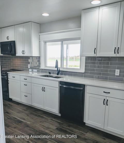 668 E Columbia Rd, Mason, MI 48854 photo 38