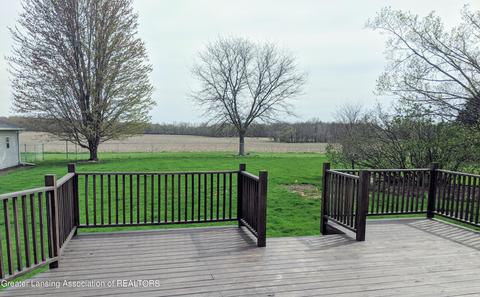 668 E Columbia Rd, Mason, MI 48854 photo 9