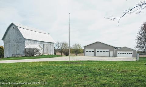 668 E Columbia Rd, Mason, MI 48854 photo 4