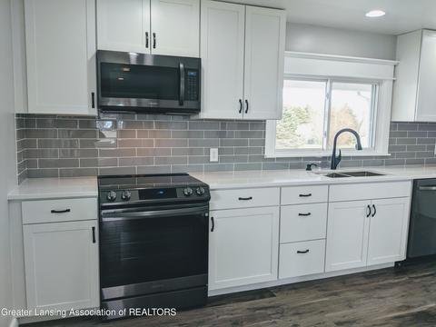668 E Columbia Rd, Mason, MI 48854 photo 37