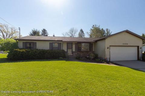 1305 Redpole Dr, Dewitt, MI 48820 photo 1
