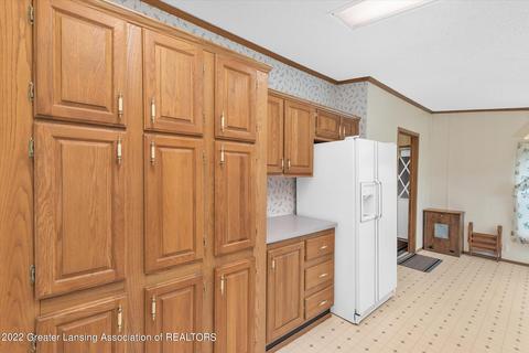 9190 Camden, Waldron, MI 49288 photo 5
